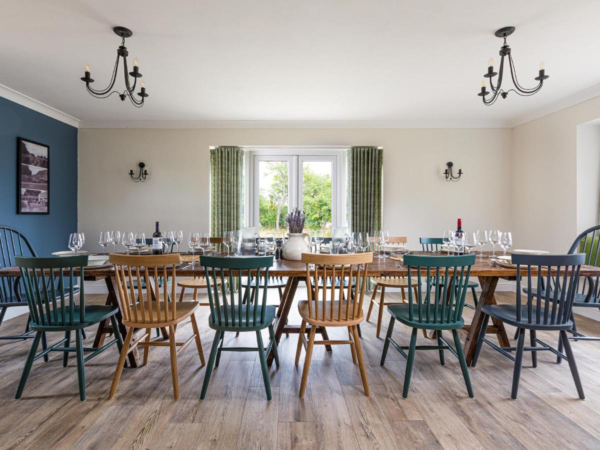 Banbury Hill Farmhouse ชาร์ลเบอรี ภายนอก รูปภาพ