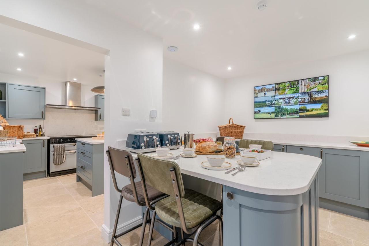 Banbury Hill Farmhouse ชาร์ลเบอรี ภายนอก รูปภาพ
