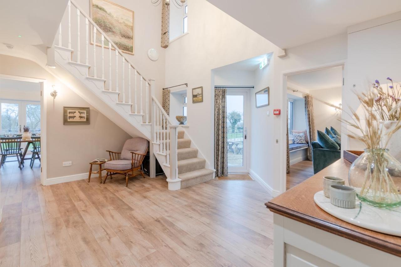 Banbury Hill Farmhouse ชาร์ลเบอรี ภายนอก รูปภาพ